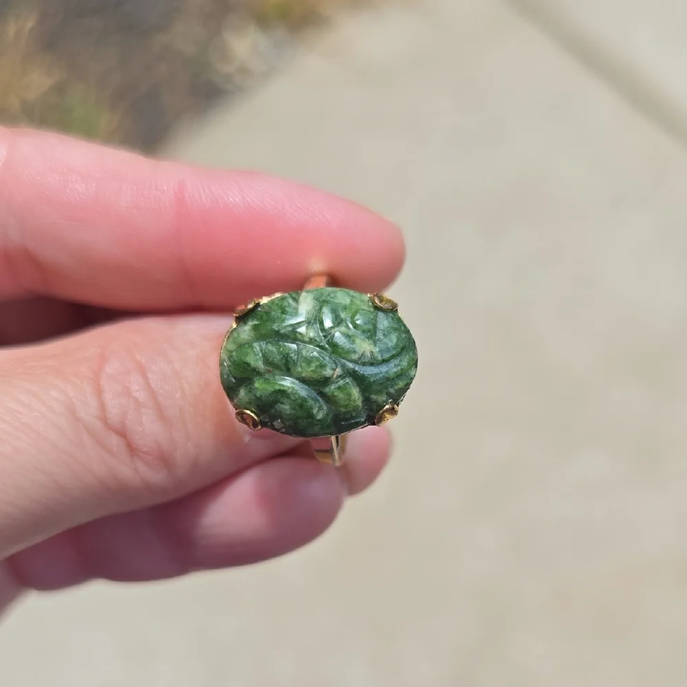 Antique & Vintage Carved Jade‎ ring, 10K Gold-filled